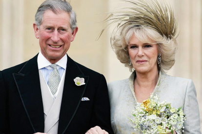 La serie "The Crown" de Netflix finaliza con la boda del entonces príncipe Carlos y Camila Parker-Bowles.