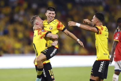 Barcelona llega goleado 4-0 en el torneo local antes de enfrentar a Talleres