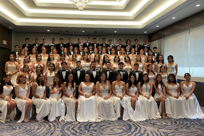 Los alumnos de la promoción 22 en la foto oficial.