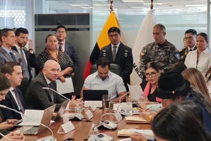 La sesión se mantiene como reservada debido a que Palencia entregó información confidencial.