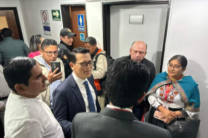 Bósquez reconoció que su decisión provocó malestar en la bancada de Revolución Ciudadana por considerarla contraria a sus intereses.