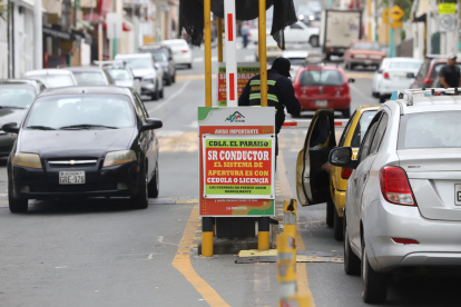 1. Situación. La discrepancia entre los vecinos se da por la creación de una especie de garita. Esto generó inconformidad y, según algunos residentes, se han registrado actos de amedrentamiento.