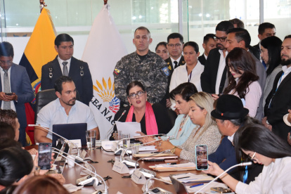 Ministros comparecieron de forma reservada en Comisión legislativa de Relaciones Internacionales