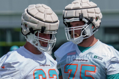 Los jugadores, según sus posiciones, tendrán cascos especiales.