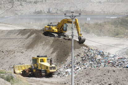 Referencia: Se disponen más de 2.000 toneladas de residuos sólidos