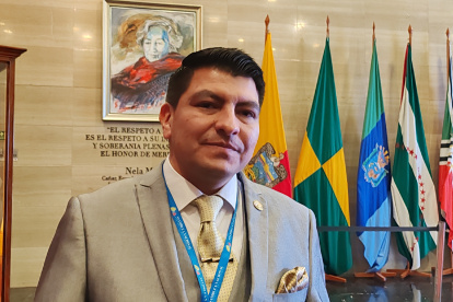 Aguas, Henry Bósquez y Xavier Jurado fueron separados del bloque correísta por votar por la Ley de Turismo en marzo.