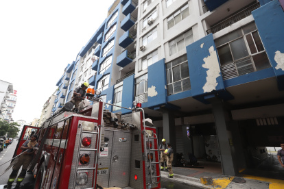 El incendio fue en un edificio ubicado en las calles Junín y Córdoba.