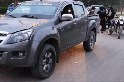 Escena. Los presuntos implicados fueron detenidos en la vía a Caluma.