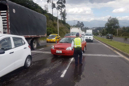 El puente se construye en el sector de Pueblo Blanco de la Comuna Llano Grande.