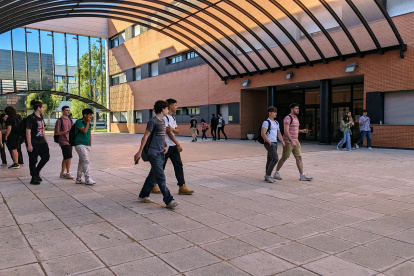 Elección. España es un destino preferido por muchos latinoamericanos que buscan nuevas oportunidades.