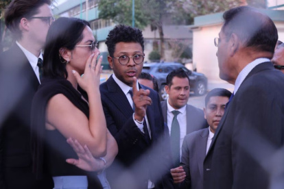 Kalimba al término de la audiencia en el Reclusorio Oriente