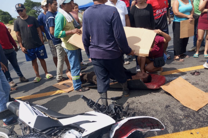 Suceso. Los exuniformados se estrellaron contra una furgoneta.