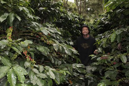 José Ignacio Jijón cuenta con orgullo los detalles de este reconocimiento.