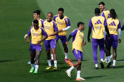 Vinicius Júnior comandará el ataque de Real Madrid.