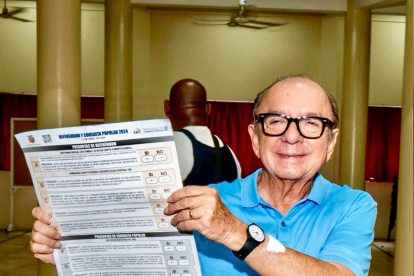 El empresario Álvaro Noboa apoyó el Sí en las 11 preguntas de la consulta popular.