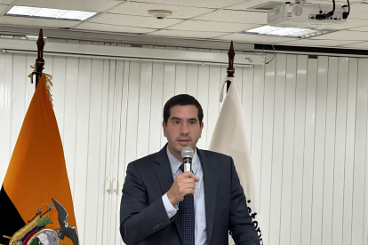 El titular encargado de Energía, Roberto Luque, en rueda de prensa este 22 de abril de 2024.