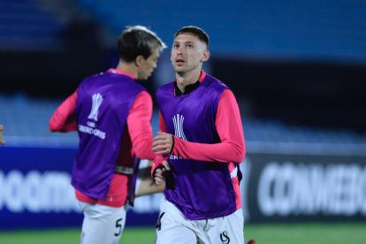 Mateo Carabajal forma parte de la sólida zaga de Independiente del Valle.