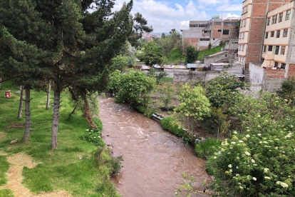 Luego de los percances para ejecutar un plan firmado en 2021, el Municipio de Latacunga plantea retomar el proyecto de alcantarillado para descontaminar el río Cutuchi.