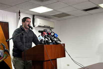 El ministro de Energía, Roberto Luque, en su rueda de prensa diaria sobre la situación energética del país.