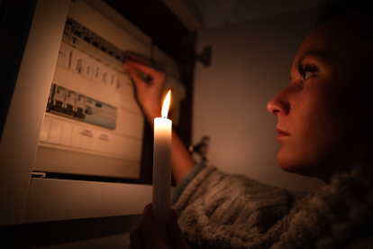 Referencial. Quito, al igual que otras ciudades del país, está sufriendo cortes de energía.