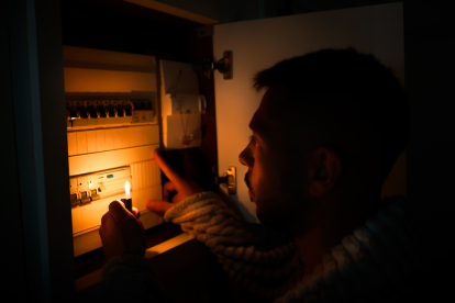 Referencial. Guayaquil, al igual que otras ciudades del país, está sufriendo cortes de energía.