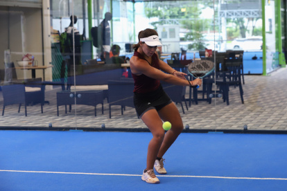 Se estima que en Ecuador hay unas 250 canchas de pádel y cerca de 10 mil jugadores.