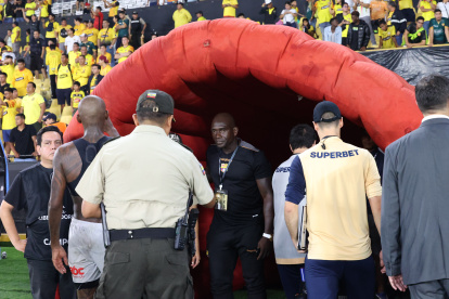 Segundo Castillo regresa a dirigir a Barcelona ante Emelec en el Capwell.
