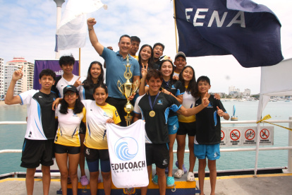 El Equipo Educoach celebró el título obtenido en Salinas