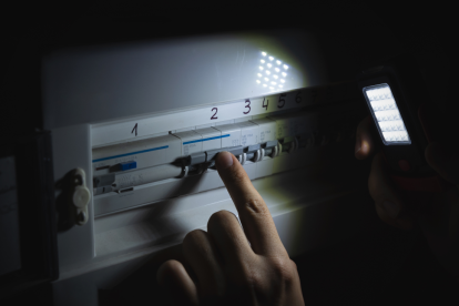 Referencial. Guayaquil, al igual que otras ciudades del país, está sufriendo cortes de energía.