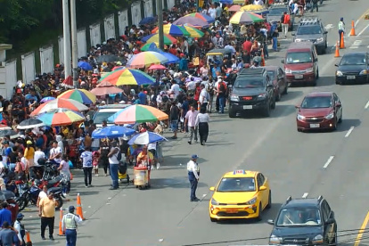 Se registró aglomeración en la vía a Daule