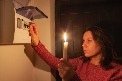 Referencial. Quito, al igual que otras ciudades del país, está sufriendo cortes de energía.