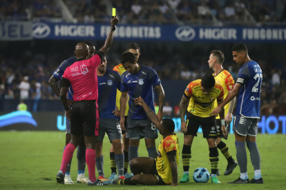 Toreros y eléctricos se enfrentaron la noche de este domingo 28 de abril.