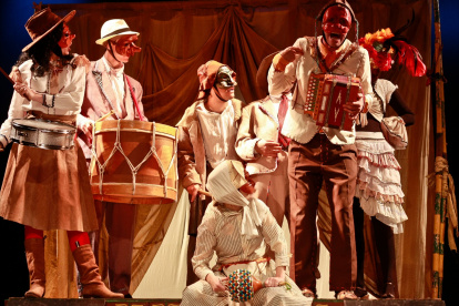 Los centros culturales señalan que deben tramitar entre cuatro y ocho LUAE distintas para abarcar la mayor parte de sus actividades, como talleres, recitales y más. Así evitan sanciones y multas.