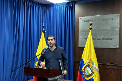 El ministro de Energía, Roberto Luque, en la séptima rueda de prensa de la crisis energética.