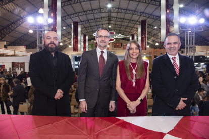 José Morales, Roberto González, Caridad Vela y Henry Yandún.