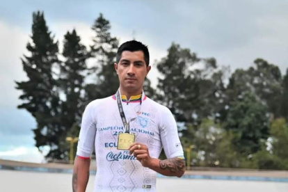 Jorge Luis Montenegro, carchense de 35 años, tuvo actividad destacada en el ciclismo ecuatoriano por alrededor de 2 décadas. Hoy está fuera de toda competencia.