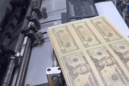 En le barrio San Juan la Policía encontró una maquina que era utilizada para imprimir billetes falsos