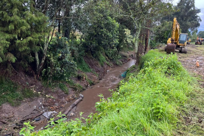 Limpieza del río Santa Isabel.