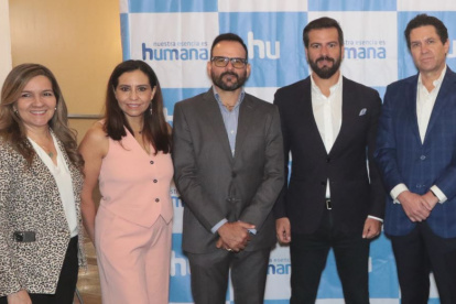 Verónica Drouet, Karina Anda, Patricio Rodríguez, Pablo Arosemena y Pedro Bustamante.