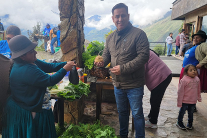 Es el actual presidente de la Cámara de Turismo del Azuay y durante su trayectoria profesional ha estado permanentemente vinculado a impulsar la actividad turísticas en la capital azuaya