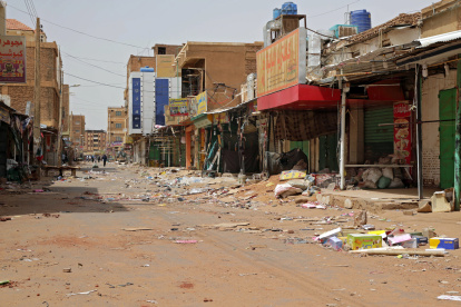Una calle de Omdurman, ciudad en la orilla occidental del Nilo, frente a Jartum.
