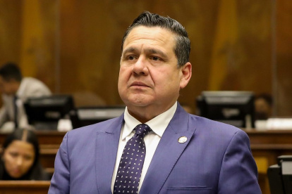 Pablo Muentes, exasambleísta detenido por el caso Purga, fue trasladado de la cárcel La Roca al Hospital Abel Gilbert de Guayaquil.