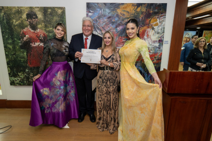 Georgette Kalil, Pablo Martínez, María del Mar Proaño y Analy Ruiz.