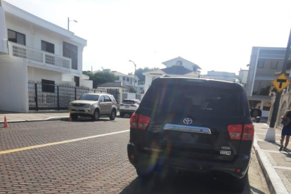 Pista. La primera vez que apareció este auto y una posible relación de Aleaga con Jordán fue en 2022 en un tuit de Fernando Villavicencio, asesinado en 2023.