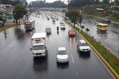 Las 21 nuevas cámaras se instalaron a lo largo de la autopista.