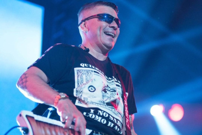 Pablo Lescano, uno de los precursores de la cumbia villera, es el fundador de Damas Gratis, que ha dignificado el género.