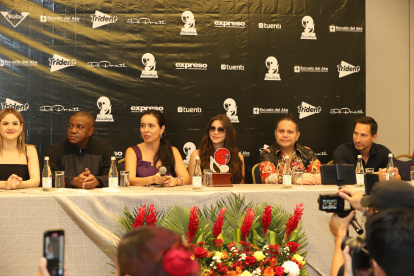 Artistas invitados a Premios Disco Rojo X edición