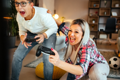 En este Día de la Madre, sorpréndela con un regalo especial: un día de diversión y risas jugando juntos a juntos algunos videojuegos cooperativos