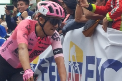 Richard Carapaz se quejó del reglamento para París 2024