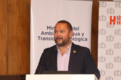 Dávalos fue ministro de Ambiente durante el mandato de Guillermo Lasso.